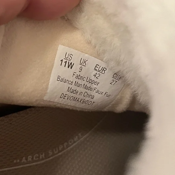 11 Wide Women's Cozy Brown Ankle Boots with White Trim - Picture 9 of 9